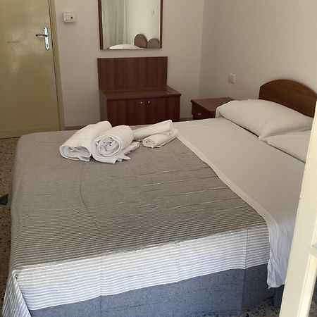 Hotel Villa Alexandra Беллария-Иджеа-Марина Экстерьер фото